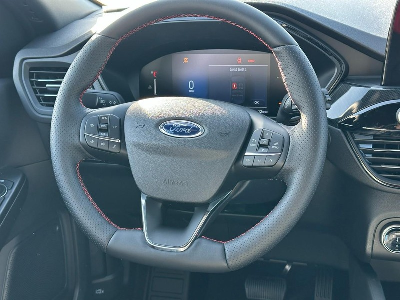 Ford Escape Vehicle Full-screen Gallery Image 6