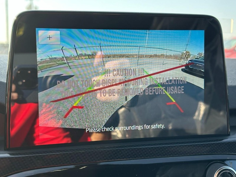 Ford Escape Vehicle Full-screen Gallery Image 13