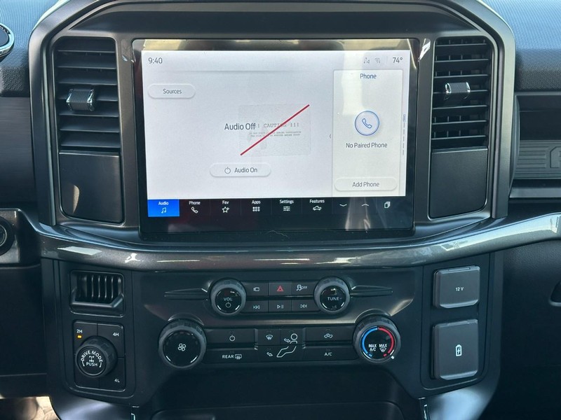 Ford F-150 Vehicle Full-screen Gallery Image 7