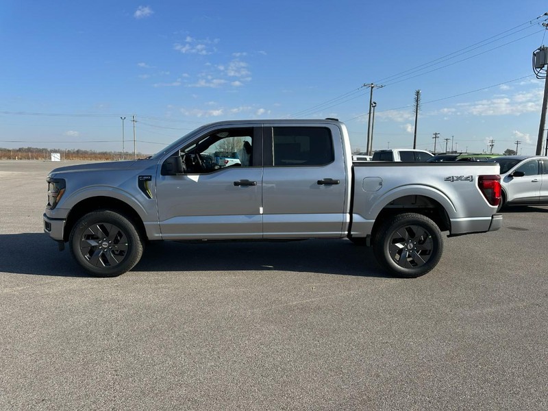 Ford F-150 Vehicle Full-screen Gallery Image 2