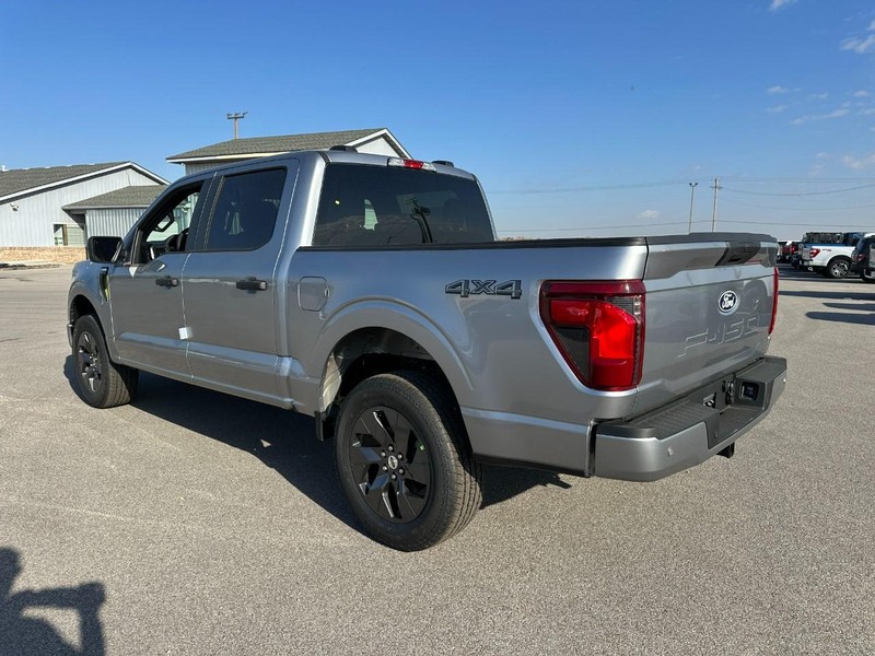 Ford F-150 Vehicle Full-screen Gallery Image 3