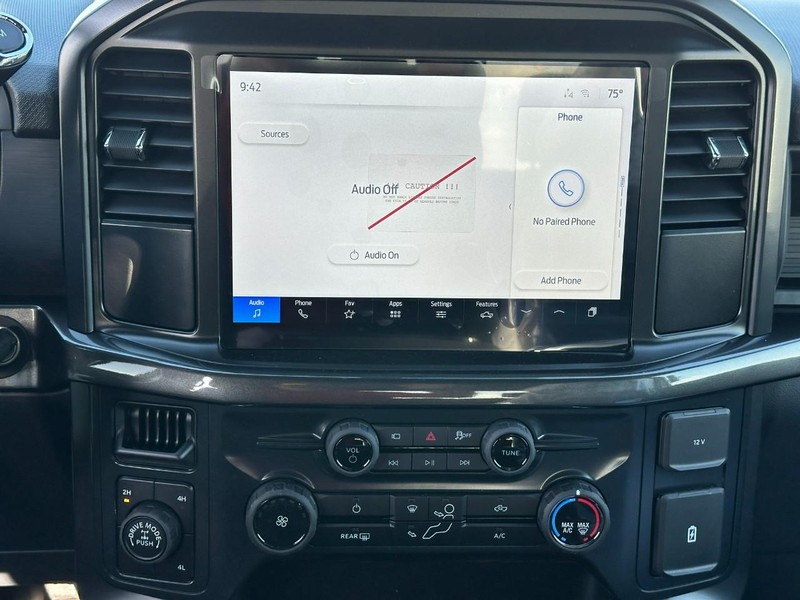 Ford F-150 Vehicle Full-screen Gallery Image 7