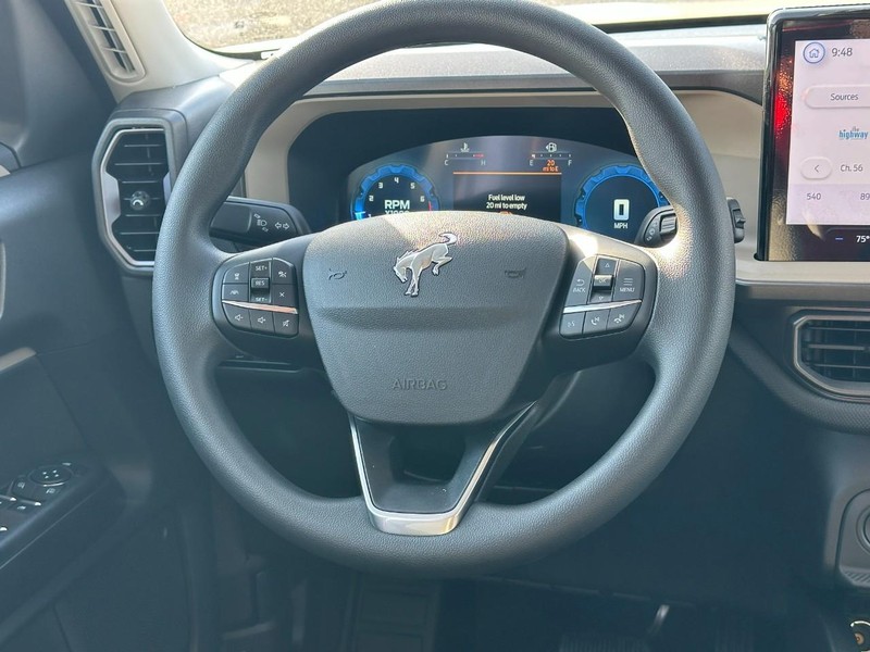 Ford Bronco Sport Vehicle Full-screen Gallery Image 6