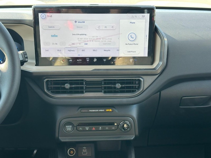 Ford Bronco Sport Vehicle Full-screen Gallery Image 7