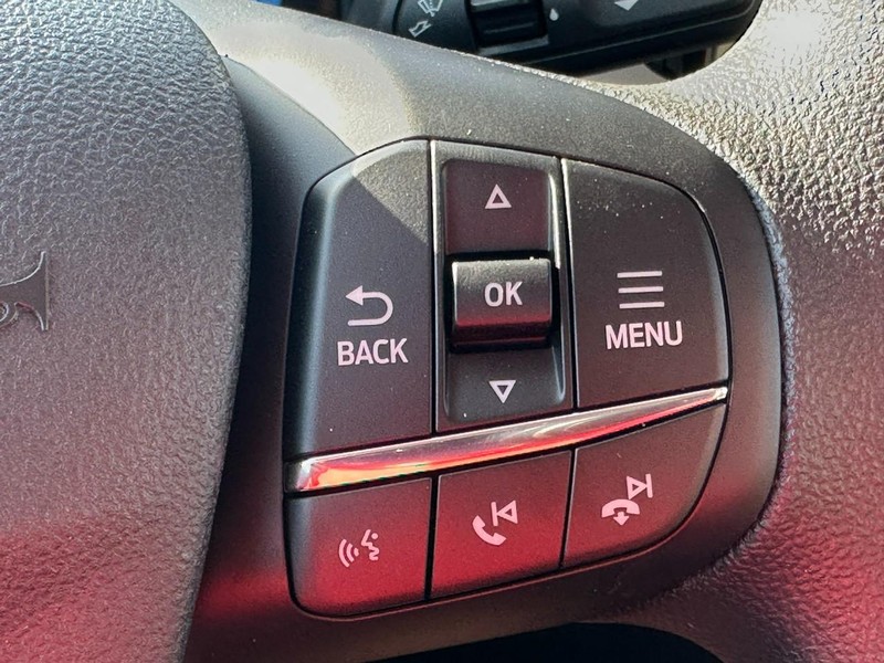 Ford Bronco Sport Vehicle Full-screen Gallery Image 12