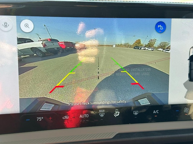 Ford Bronco Sport Vehicle Full-screen Gallery Image 13