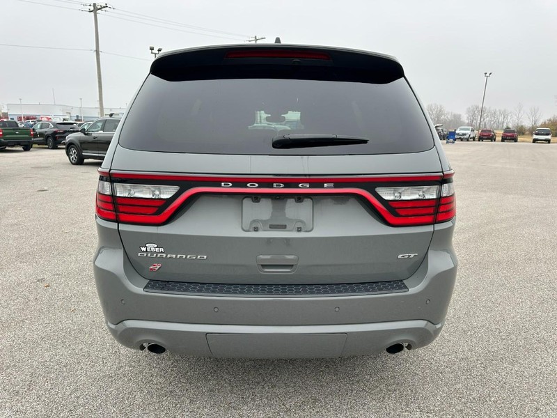 Dodge Durango Vehicle Full-screen Gallery Image 4
