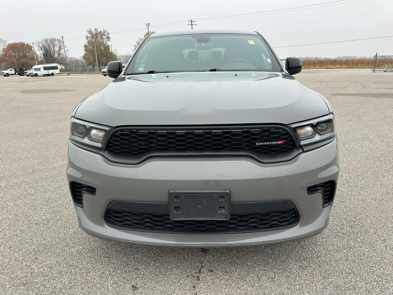 Dodge Durango Vehicle Full-screen Gallery Image 9