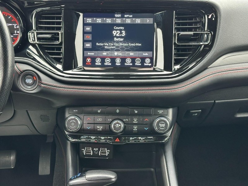 Dodge Durango Vehicle Full-screen Gallery Image 14