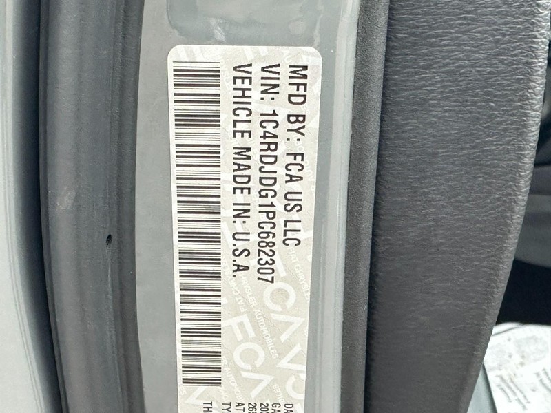 Dodge Durango Vehicle Full-screen Gallery Image 25