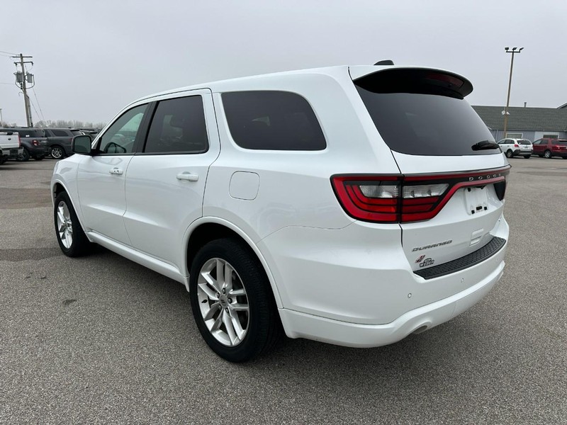 Dodge Durango Vehicle Full-screen Gallery Image 3