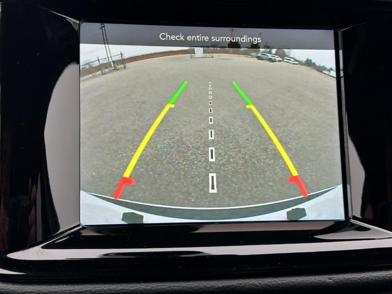 Dodge Durango Vehicle Full-screen Gallery Image 24