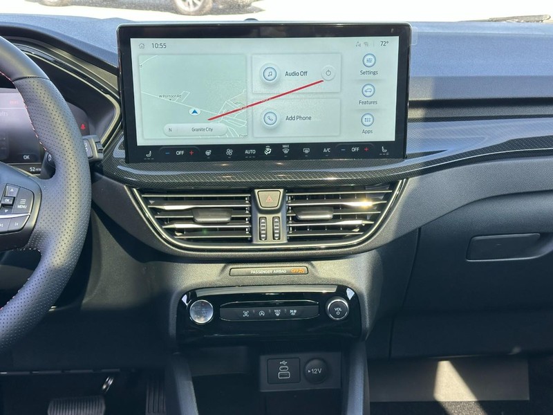 Ford Escape Vehicle Full-screen Gallery Image 8