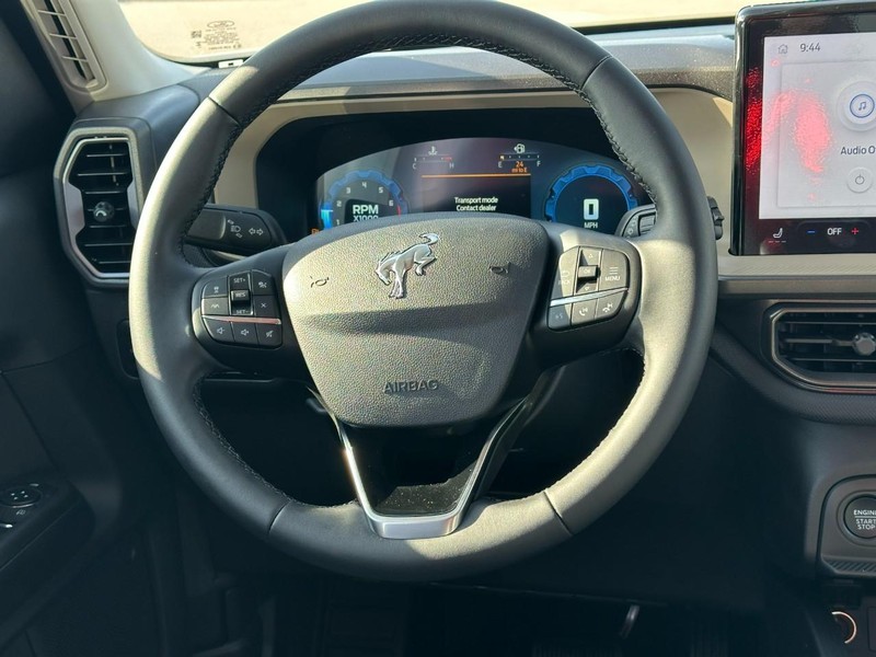 Ford Bronco Sport Vehicle Full-screen Gallery Image 6