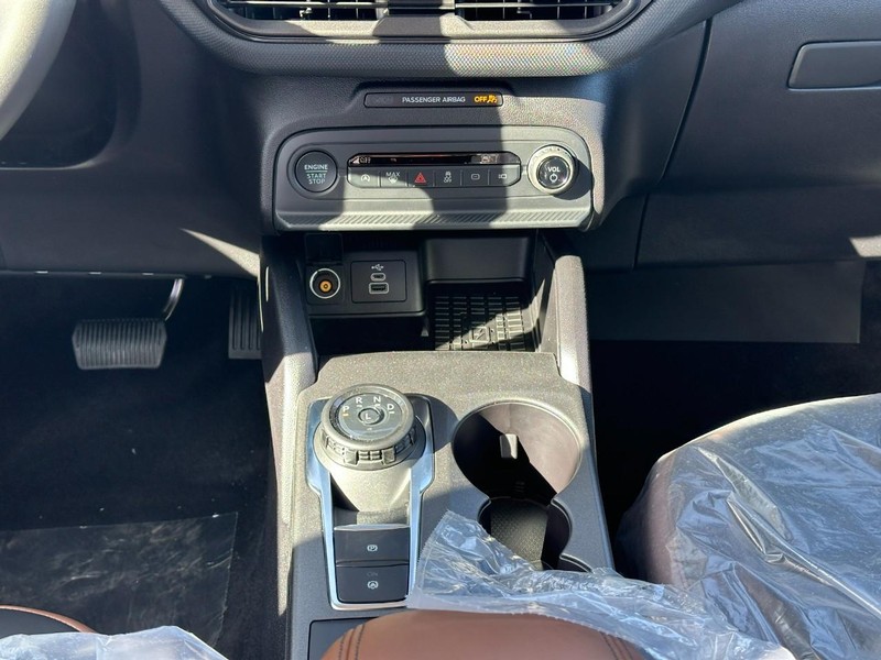 Ford Bronco Sport Vehicle Full-screen Gallery Image 8