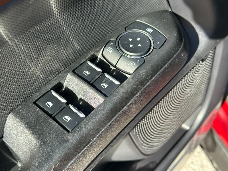 Ford Bronco Sport Vehicle Full-screen Gallery Image 9