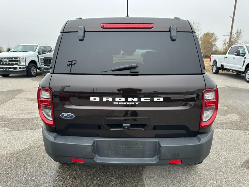 Ford Bronco Sport Vehicle Full-screen Gallery Image 4