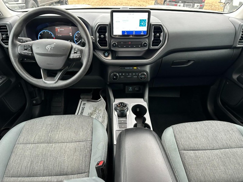 Ford Bronco Sport Vehicle Full-screen Gallery Image 11