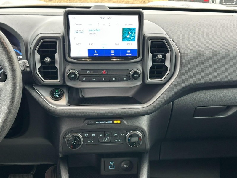 Ford Bronco Sport Vehicle Full-screen Gallery Image 13