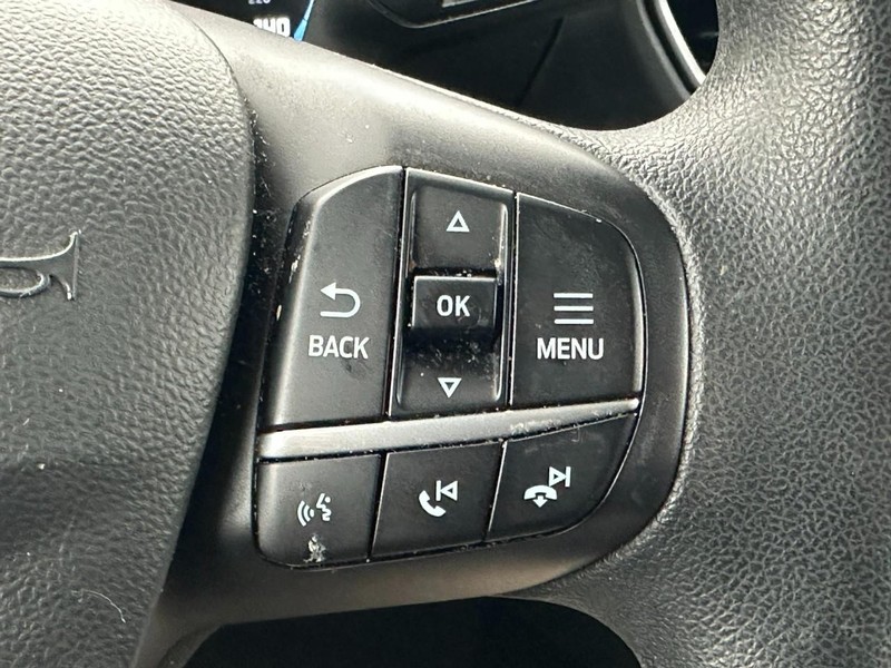 Ford Bronco Sport Vehicle Full-screen Gallery Image 19