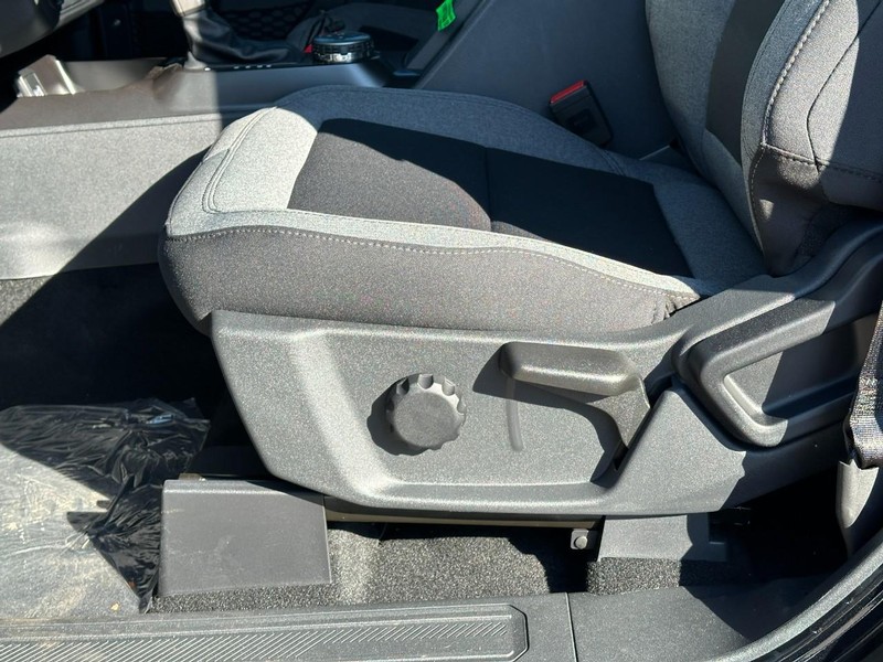 Ford Bronco Vehicle Full-screen Gallery Image 9