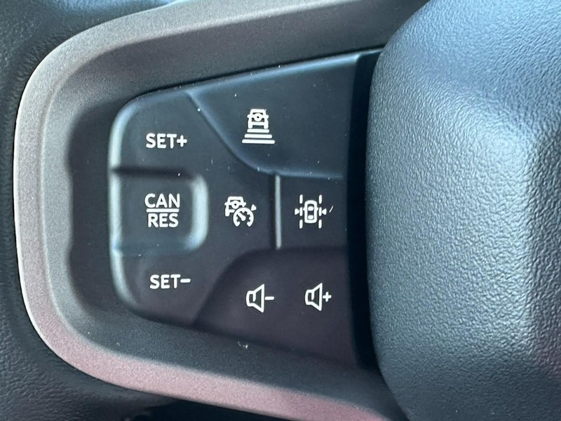 Ford Bronco Vehicle Full-screen Gallery Image 10