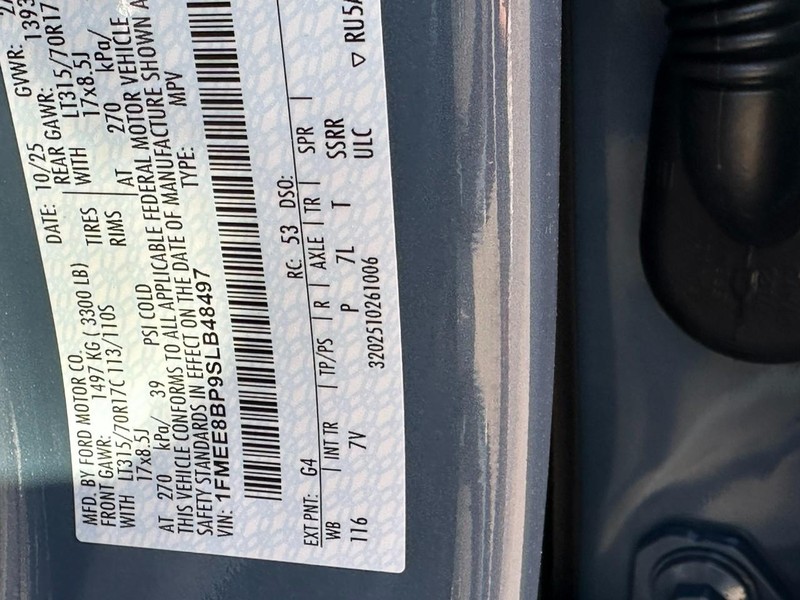 Ford Bronco Vehicle Full-screen Gallery Image 15