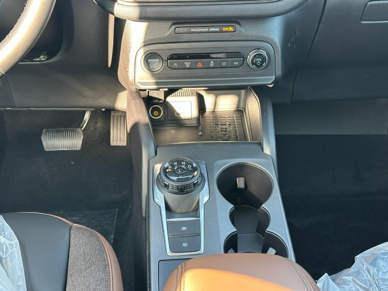 Ford Bronco Sport Vehicle Full-screen Gallery Image 8