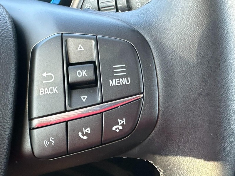 Ford Bronco Sport Vehicle Full-screen Gallery Image 12