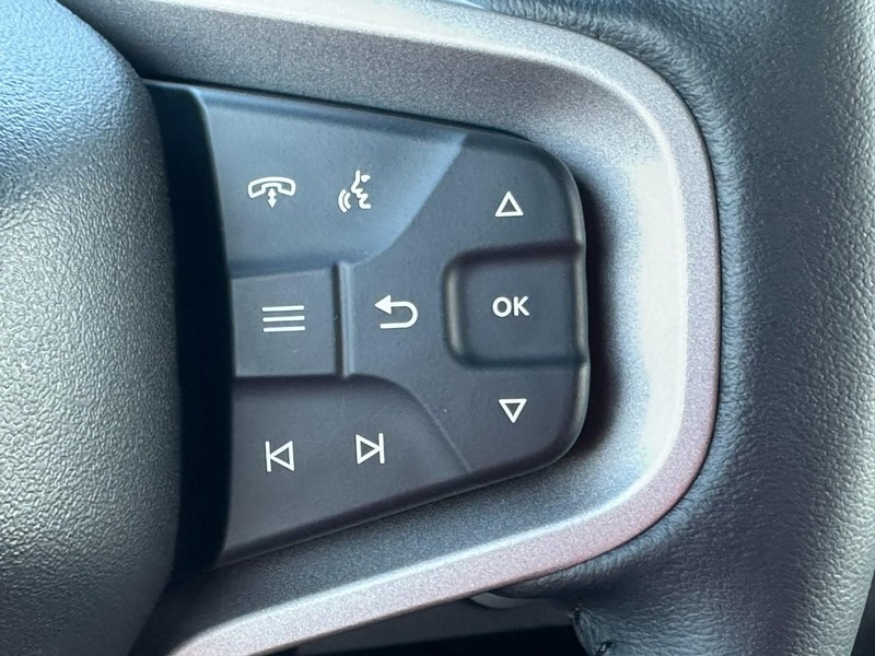 Ford Bronco Vehicle Full-screen Gallery Image 11