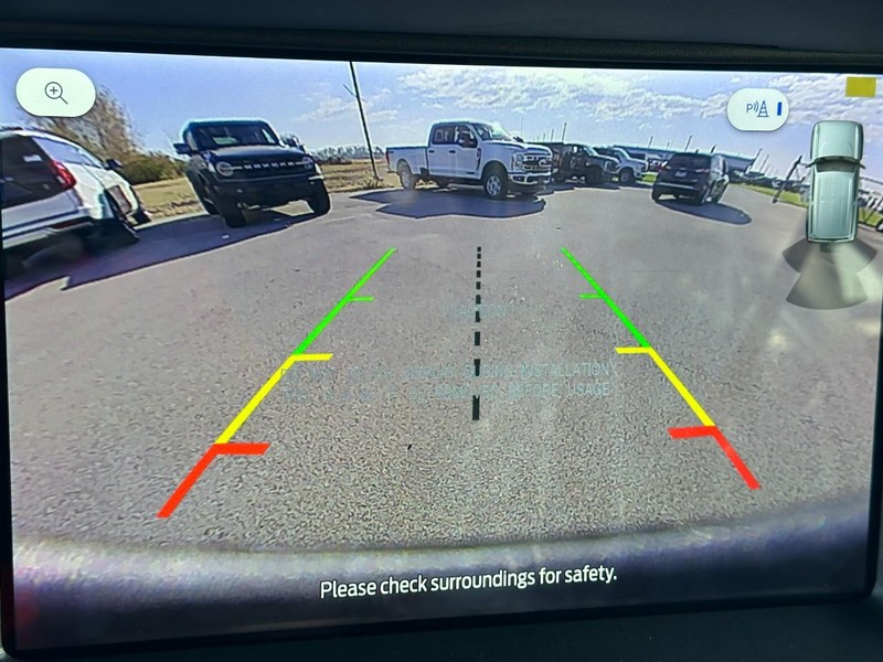 Ford Bronco Vehicle Full-screen Gallery Image 14