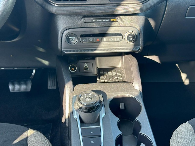 Ford Bronco Sport Vehicle Full-screen Gallery Image 8