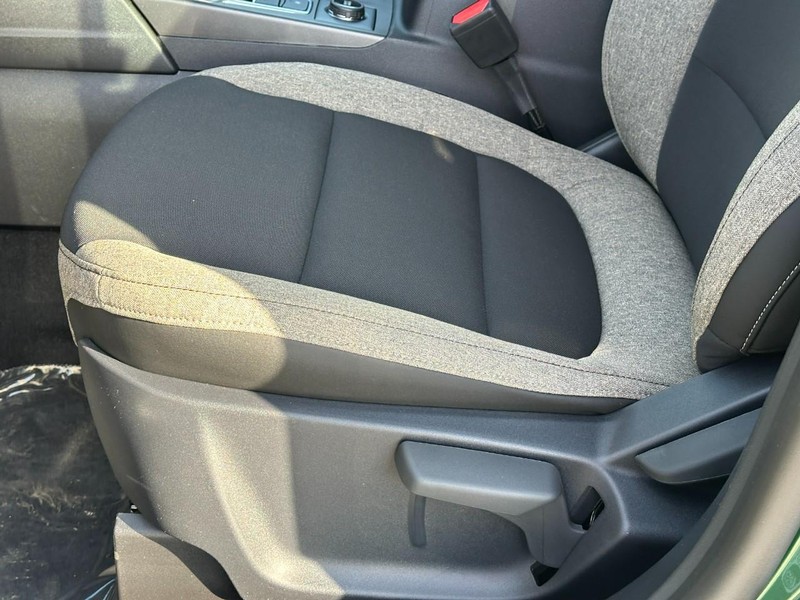 Ford Bronco Sport Vehicle Full-screen Gallery Image 10