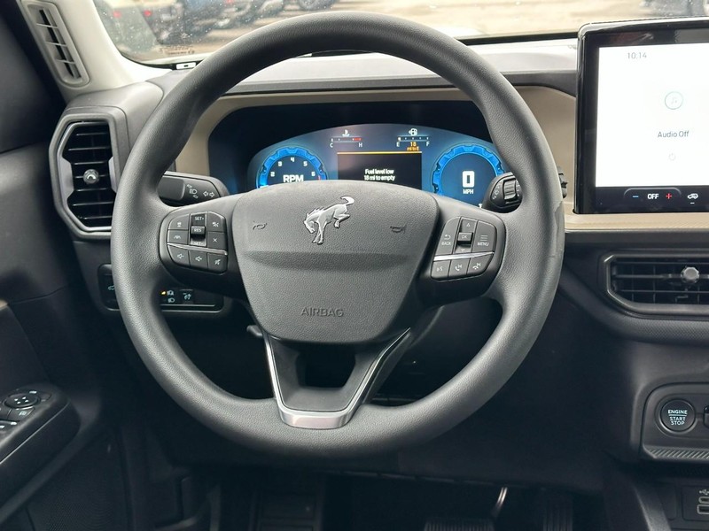 Ford Bronco Sport Vehicle Full-screen Gallery Image 6