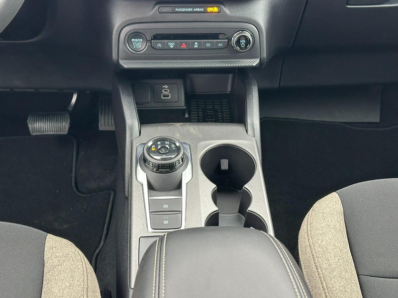 Ford Bronco Sport Vehicle Full-screen Gallery Image 8