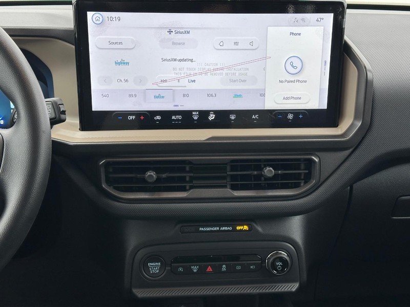 Ford Bronco Sport Vehicle Full-screen Gallery Image 7