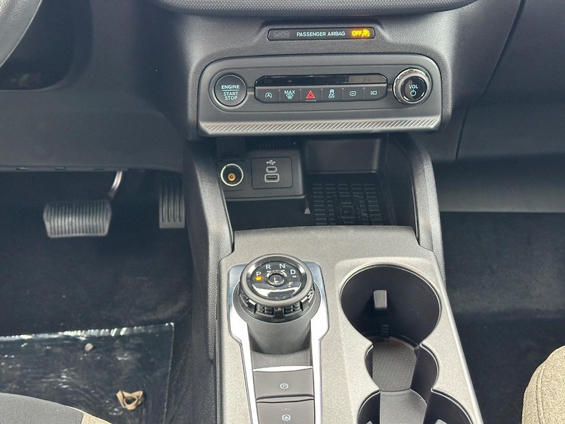 Ford Bronco Sport Vehicle Full-screen Gallery Image 8