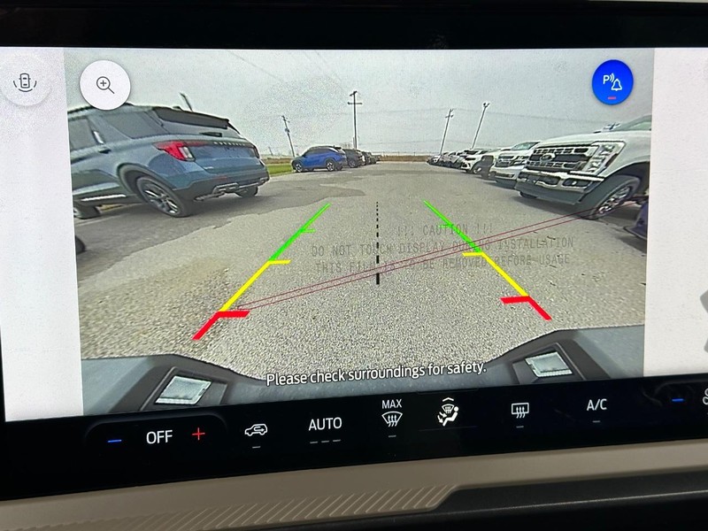 Ford Bronco Sport Vehicle Full-screen Gallery Image 13