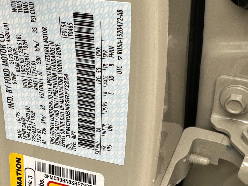 Ford Bronco Sport Vehicle Full-screen Gallery Image 14