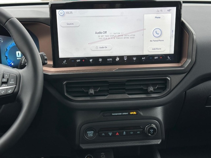 Ford Bronco Sport Vehicle Full-screen Gallery Image 7