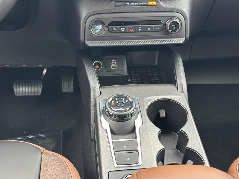 Ford Bronco Sport Vehicle Full-screen Gallery Image 8