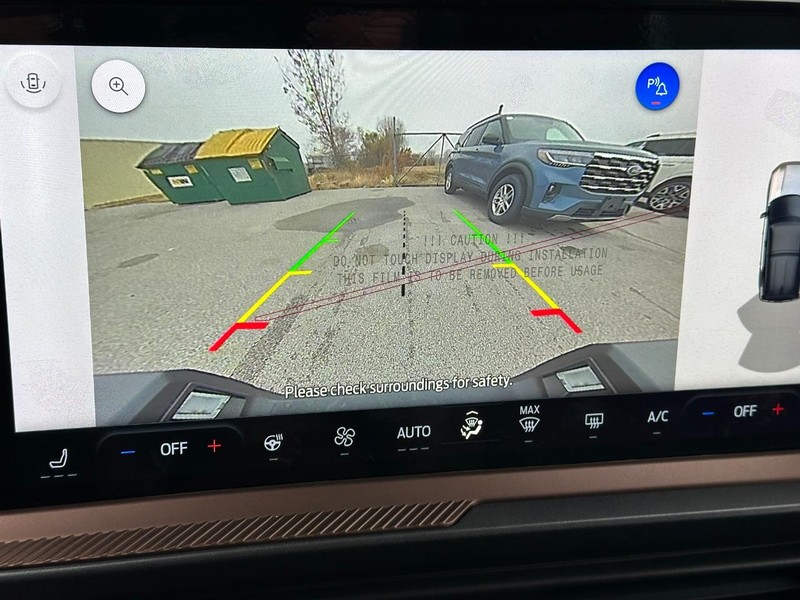 Ford Bronco Sport Vehicle Full-screen Gallery Image 14