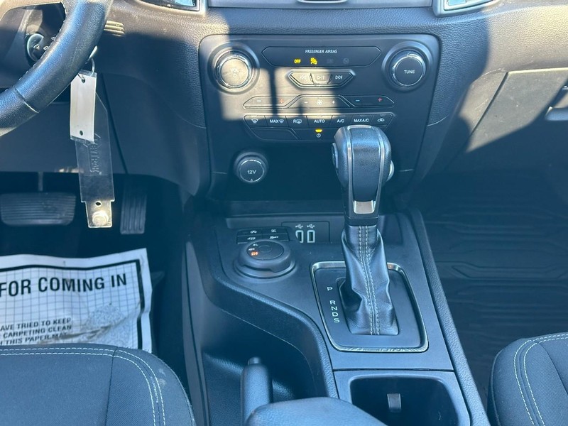 Ford Ranger Vehicle Full-screen Gallery Image 14