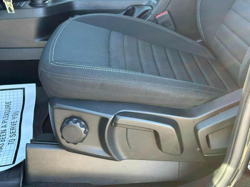 Ford Ranger Vehicle Full-screen Gallery Image 17