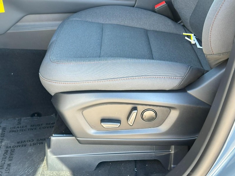 Ford Explorer Vehicle Full-screen Gallery Image 10