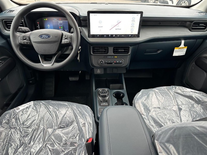 Ford Maverick Vehicle Full-screen Gallery Image 5