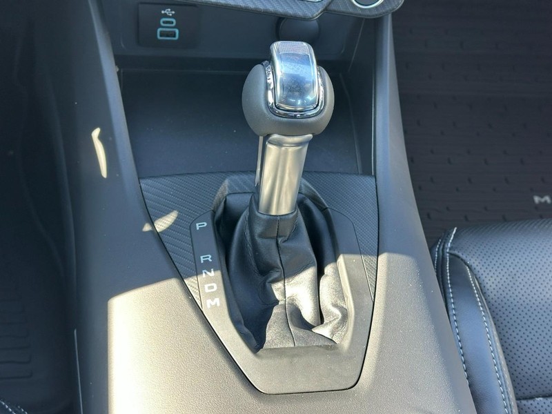 Ford Mustang Vehicle Full-screen Gallery Image 13