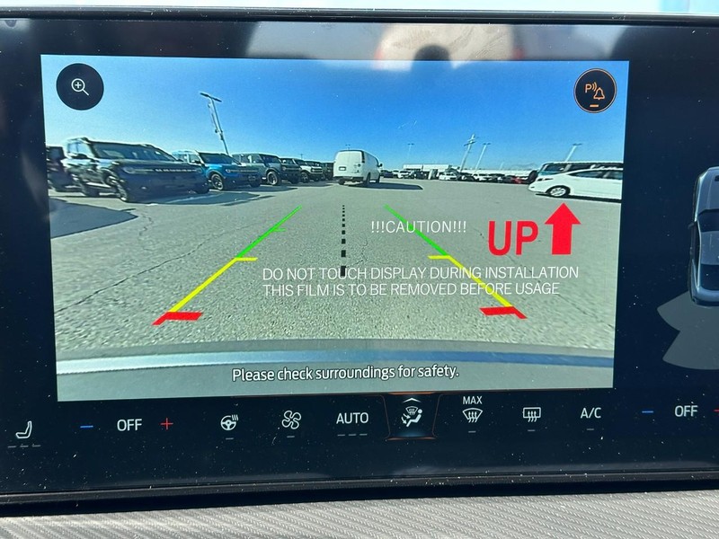 Ford Mustang Vehicle Full-screen Gallery Image 14