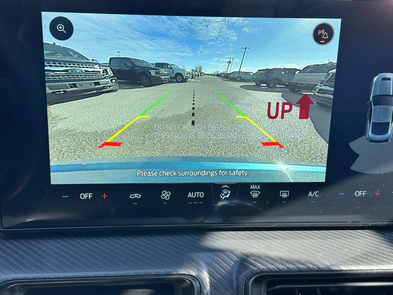 Ford Mustang Vehicle Full-screen Gallery Image 13