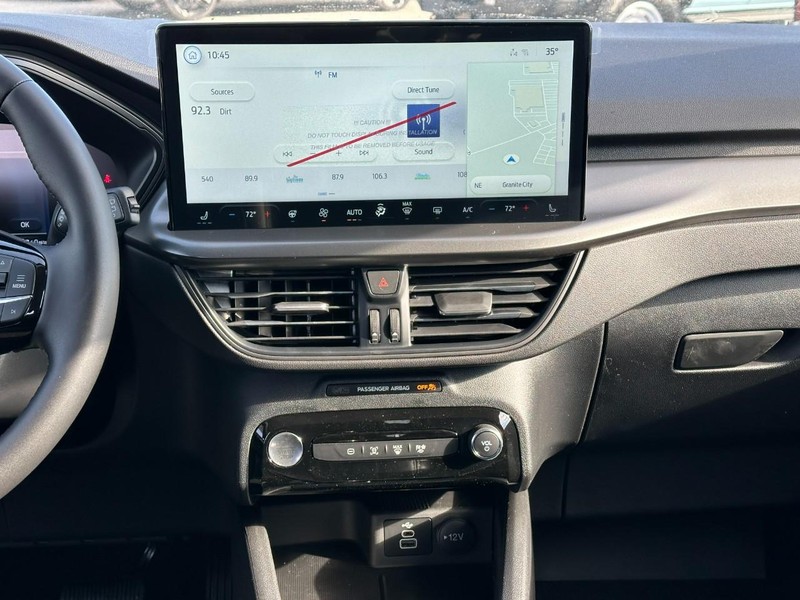 Ford Escape Vehicle Full-screen Gallery Image 7